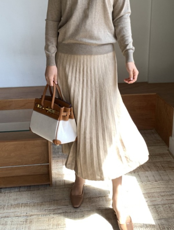 [Same Day Delivery] Bay Bodle Knit Pleated Long Skirt (Beige, Brown)