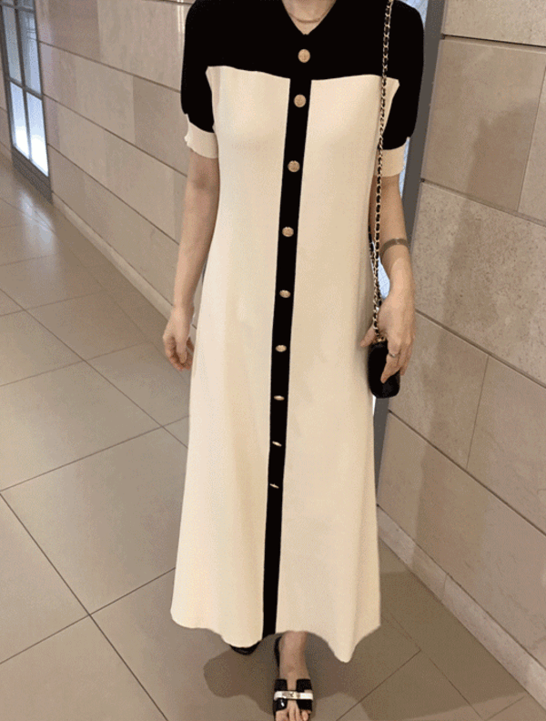 贝卢纳配色针织长款连衣裙 (象牙白和黑色,粉红黑色,黑色天蓝色)