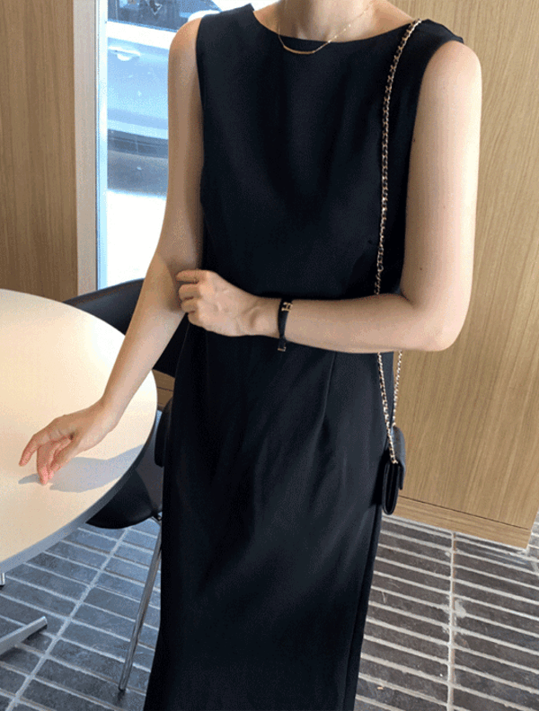 Dear Sleeveless Simple Dress (Black, Khaki)